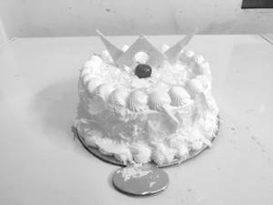 White Forest Cake [500 Gms]