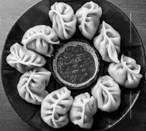 Chicken Steamed Momos [6 Pieces]