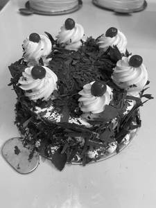 Black Forest Cake [500 Gms]