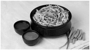 Veg Schezwan Noodles