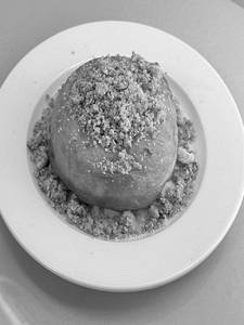 Fruit Crumble Berliner