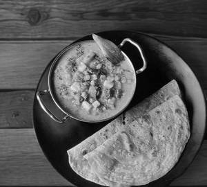 Chapathi (2 No ) With Egg Curry