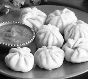 Loaded Veggies Momos [6 Pieces]
