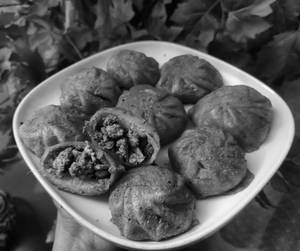 Veg. Tandoori Sauce Momo's
