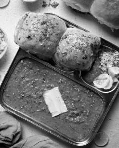 Butter Pau Bhaji With Masala Pau
