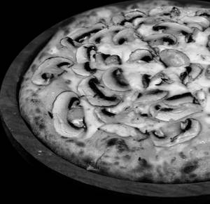 Roasted Mushroom Pizza