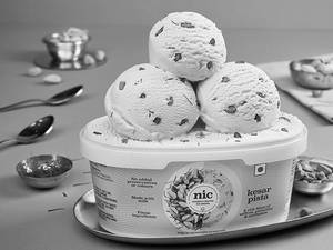 Kesar Pista Ice Cream 750ml