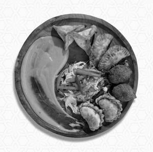 Hot Mezze Platter For Four