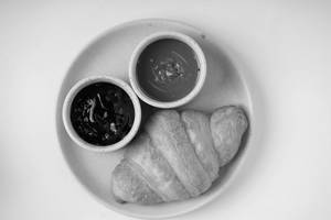 Mini Butter Croissant With Nutella & Blueberry Compote