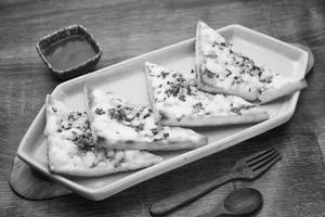 Onion Chilli Garlic Toast With Cheese