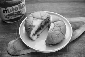Nutella Bun Maska