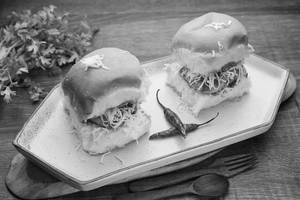 Cheese Vada Pav (2pcs)