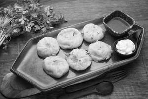 Veg Momo (6 Pcs)