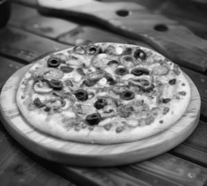 Black Olives Cheese Pizza