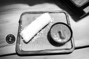 1 Puttu With Chicken Curry (1pc)