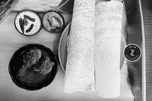 1pc Plain Dosa With Malabar Chicken (2pc)