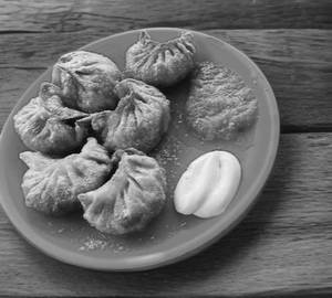 Paneer fried momos