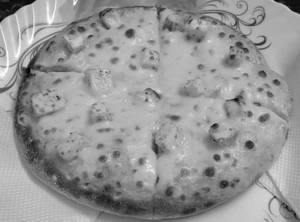 Cheese & Paneer Pizza