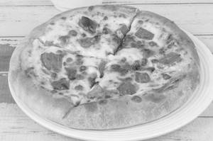 Tomato & Corn Pizza