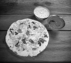 onion uthappam