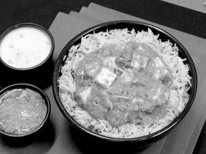 Paneer Bagara Hyderabadi Biryani Family Pack