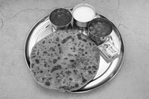 Aaloo pyaz parantha
