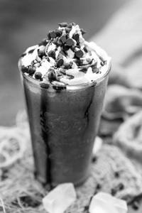 Super thick nutella cold coffee with choco chips
