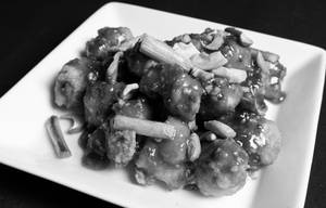 Tobanjan Chicken With Cashewnuts