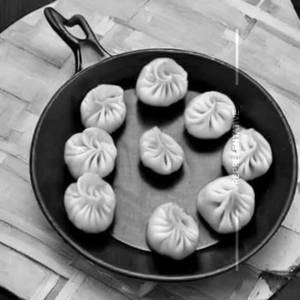 Paneer Tangy Momos