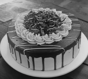 Chocolate Bronze (Eggless)