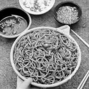 Butter Hakka Noodles