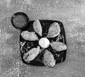 Chicken fried momos