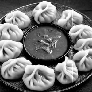 Veg Steamed Momos