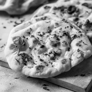 Garlic naan