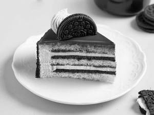Choco-Vanilla Oreo Pastry [1 Piece]