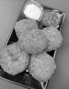 Veg Kurkure Momos (8 Pcs)