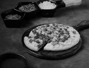 Chicken Tikka Pizza [ 8 Inches ]