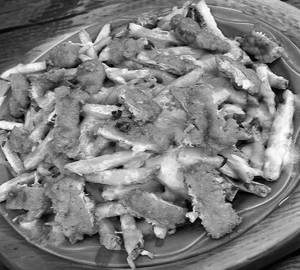 Cheesy Fries With Hot Fried Chicken