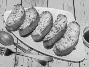 Cheese garlic bread