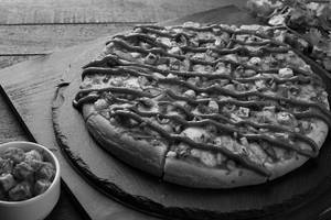 Makhani Paneer Pizza