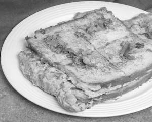 Bread omelette