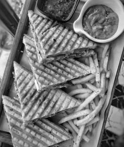 Spice Fries Sandwich