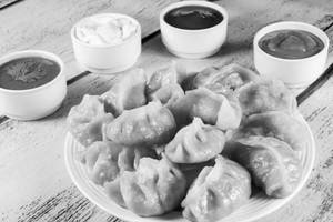 Steamed mutton momos [12 pieces]