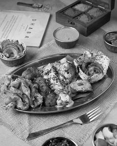 Dhaba Murgh Tikka Platter
