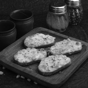 Cheesy Corn Garlic Bread (chefs Special)