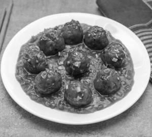 Veg Manchurian Gravy (6 Pcs)