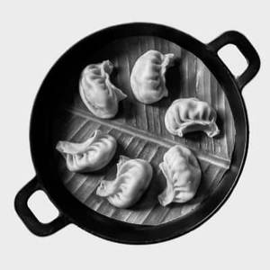 Cheesy Chicken Momo