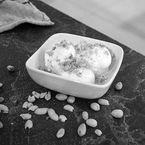 Vanilla Nut Sundae
