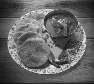 Kachori With Aloo Sabzi