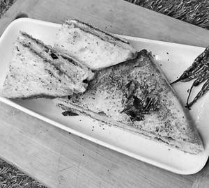 Bread Dhokla [2 Pieces]